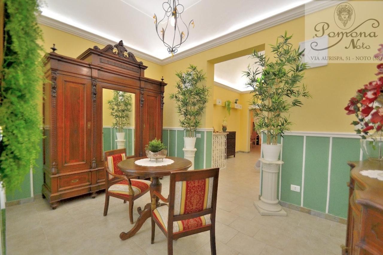 Pomona Noto Villa Luaran gambar